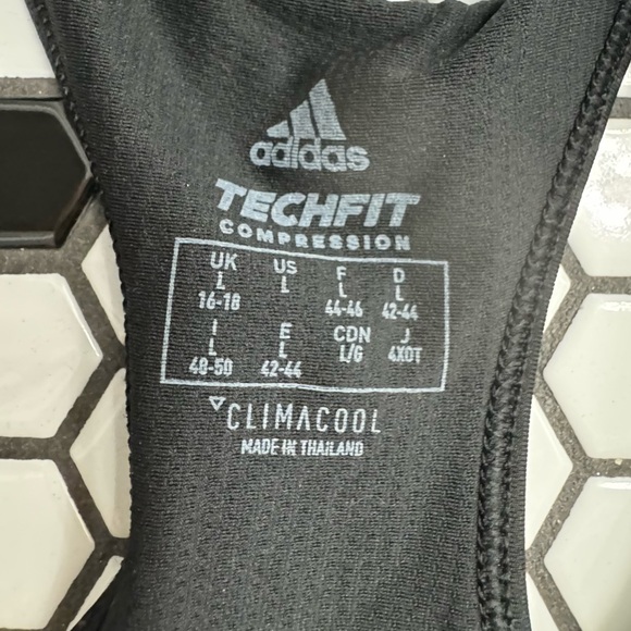 Adidas techfit compression athletic bra size large - Picture 3 of 3